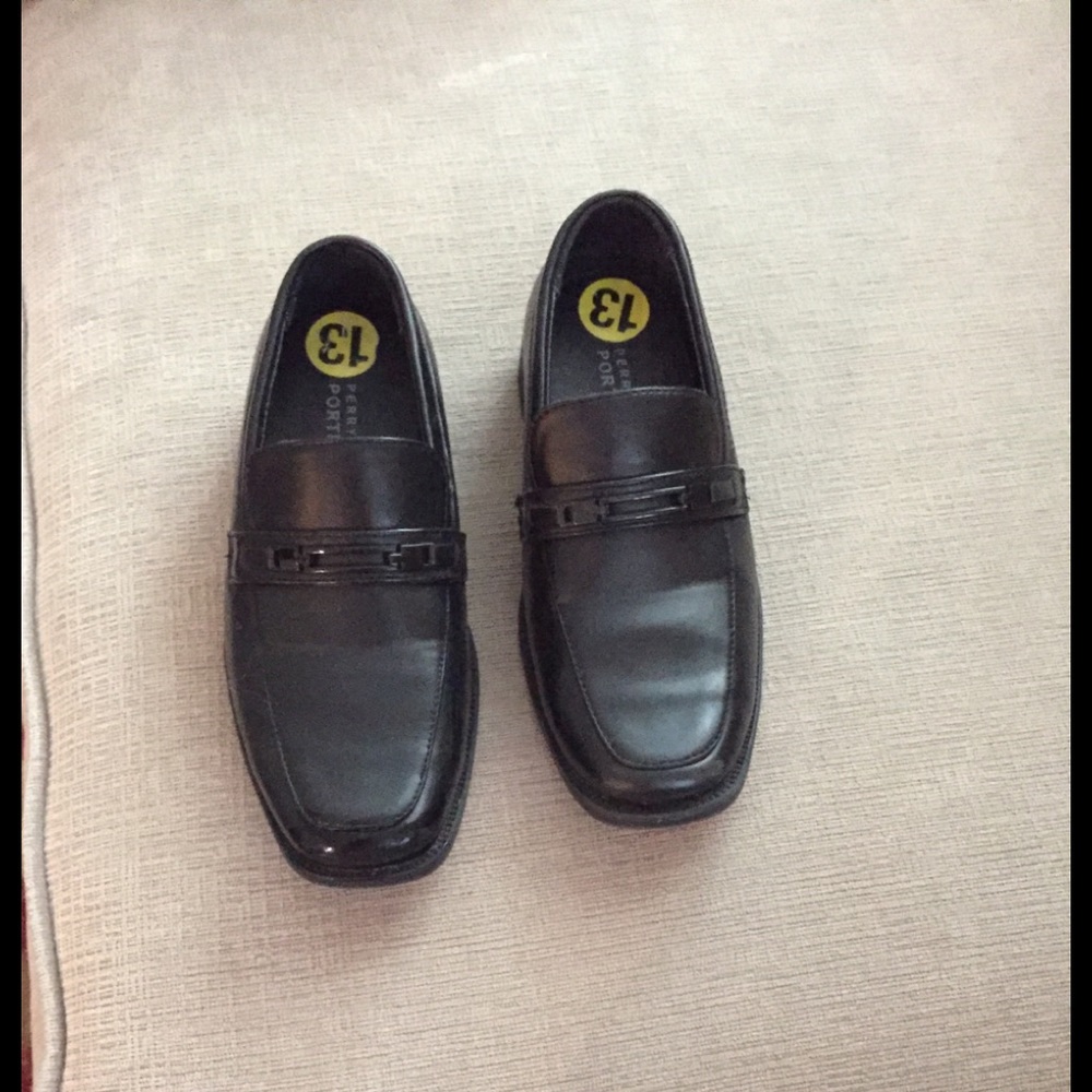 🗣Perry Ellis Black shoes  👞